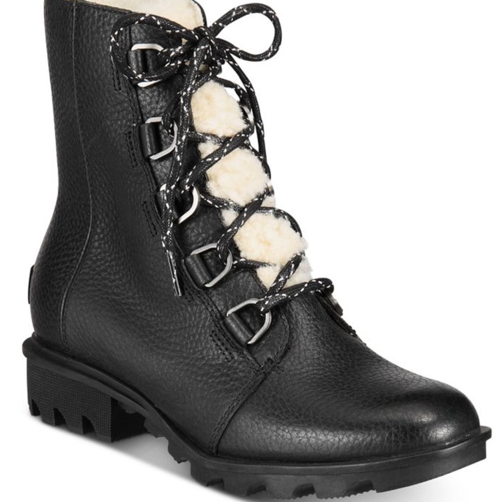Women's Black Leather Lace-Up Boots